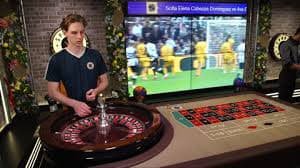Studio live casino casaprize dengan multiple kamera menangkap meja dealer dari berbagai sudut