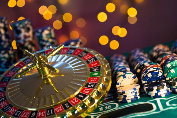 Antarmuka aplikasi mobile casaprize menampilkan video live dealer dan papan taruhan interaktif